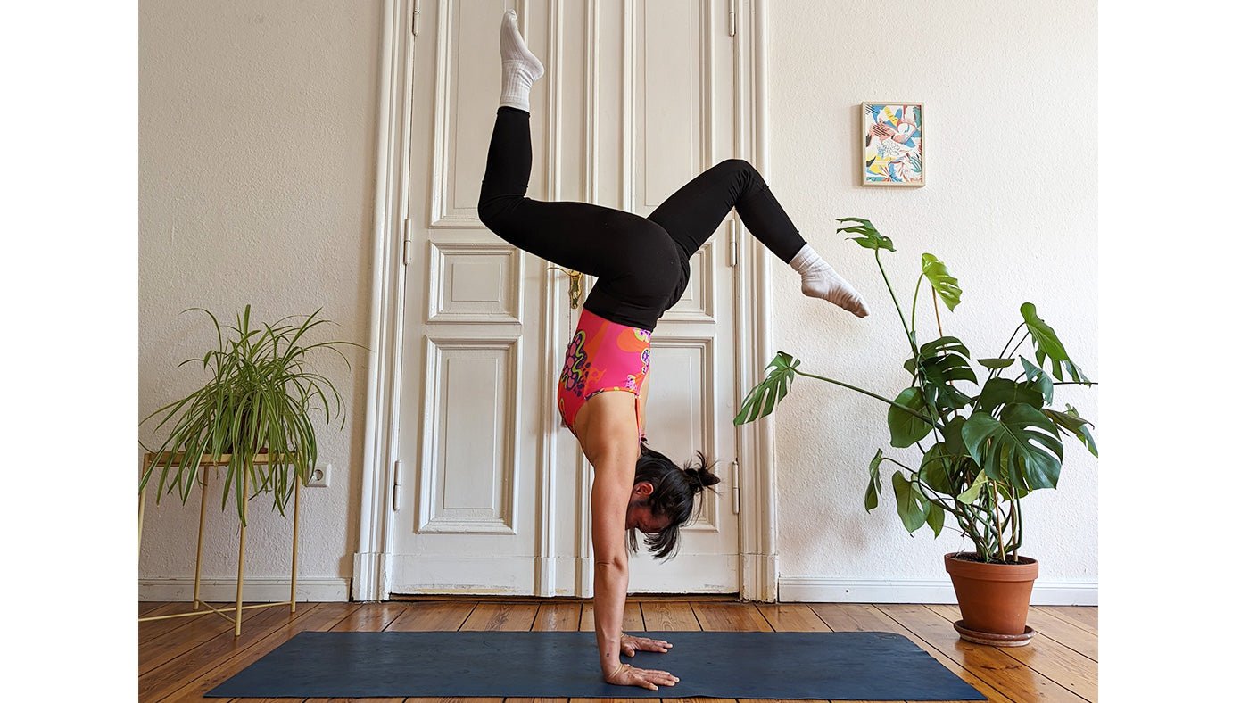 handstand pitaya yoga pants creative berlin