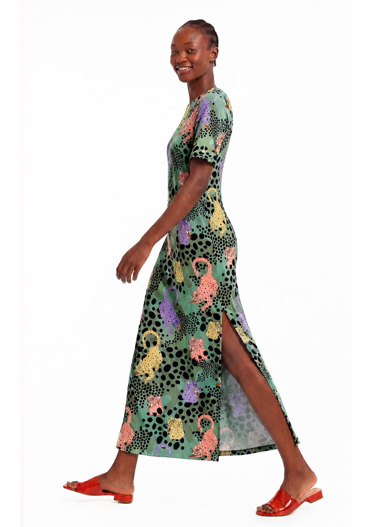 MS CHEE LONG DRESS _ 𝐿𝐼𝑀𝐼𝑇𝐸𝐷 𝐸𝐷𝐼𝑇𝐼𝑂𝑁